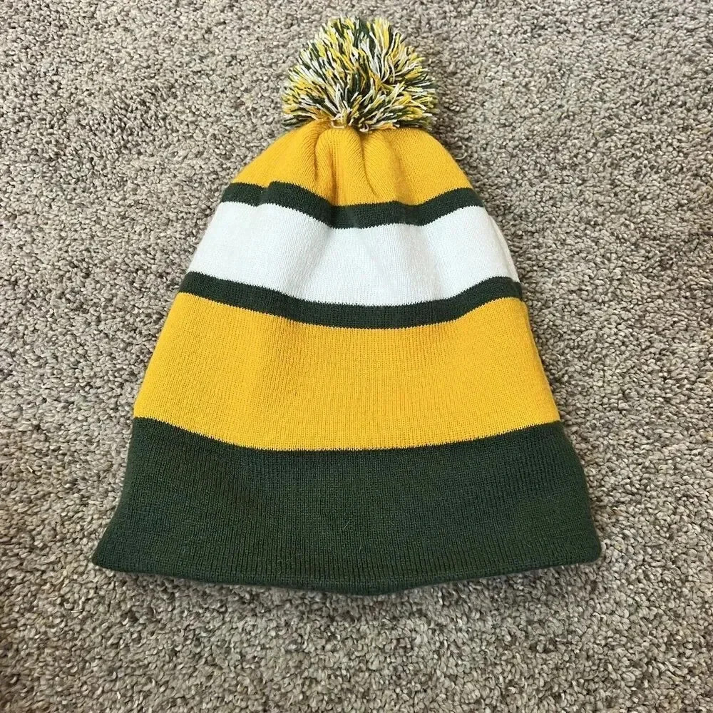 NFL Green Bay Packers Beanie Football Fan Thermal Hat Cap Tassel Poof Sports - Picture 5 of 11